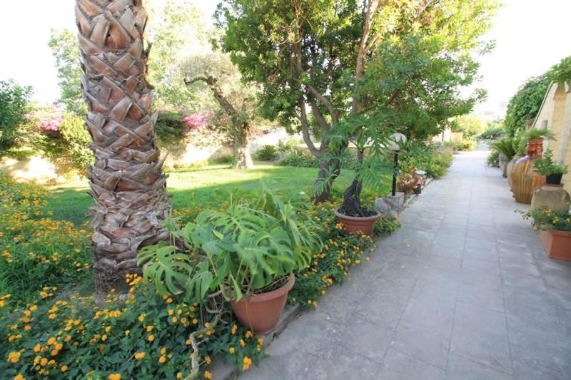 Residence Il Giunco Пресиче Екстериор снимка